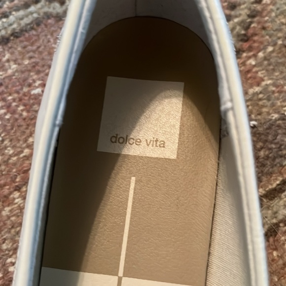 Dolce Vita.  Cream. Spring ready ❤️Amazing leather loafers. 9.5 - Picture 5 of 7